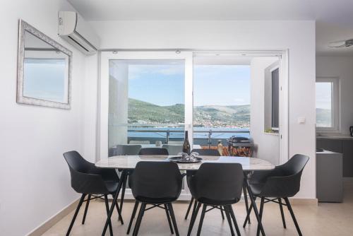 L&L Luxury apartment 1 in Okrug Donji
