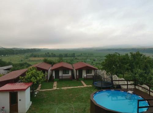La 3 Casute in Nufăru