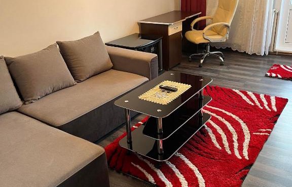 LA ALIS SI RAISA LUPENI Apartament cu 2 camere! in Lupeni