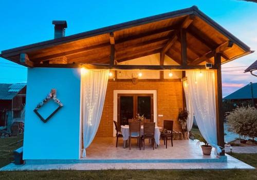 La Casetta - O întreagă căsuță ca în povești in Baia-Sprie