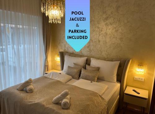 La Luna Deluxe Room with Pool & Jacuzzi, Bikes and Secured Parking