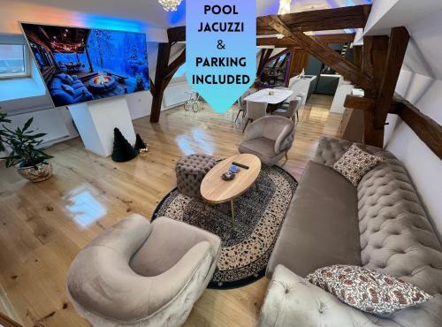 La Luna Royal Deluxe Luxury House with Pool & Jacuzzi, Bikes and Secured Parking