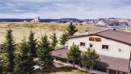La Popasul Cerbului in Semenic