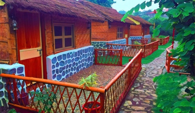 Lakeside Hut & Cottage by EYD, Khurpatal - Mall Road Nainital (20min) in Khurpatal