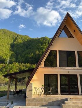 LaMonte Retreat in Brezoi