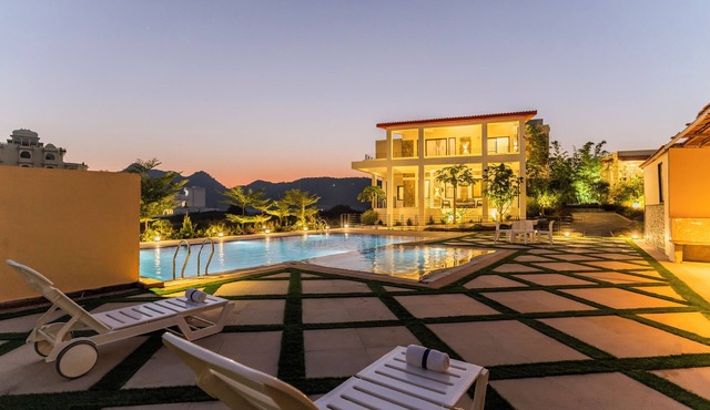 Lavish 5BHK Villa with Grand Garden, Private Pool & Elite Amenities in Udaipur