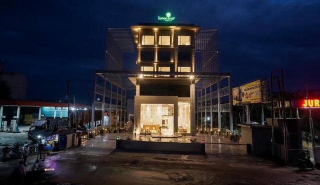 Lemon Tree Hotel, Haridwar in Haridwār