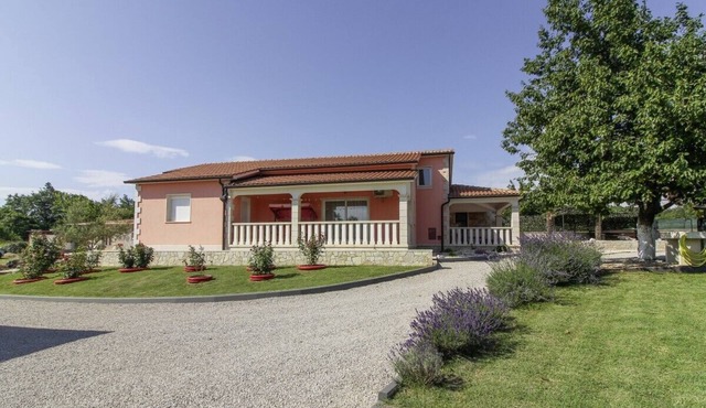 Linda in Lovrinići (Haus für 5 Personen)