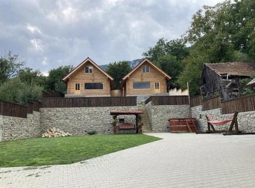 Long Rock Chalets in Rimetea