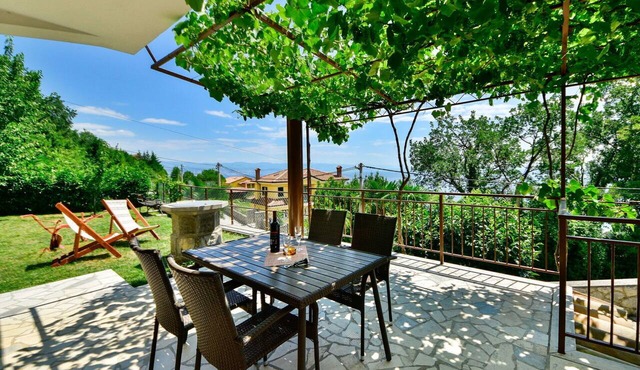 Lovely apartment for 2 guests with A/C, WIFI, TV, terrace and pets allowed