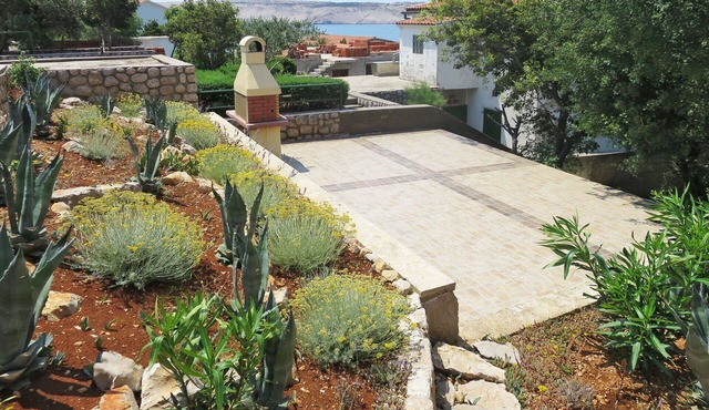 Lovely apartment for 2 people with A/C, WIFI, TV and terrace