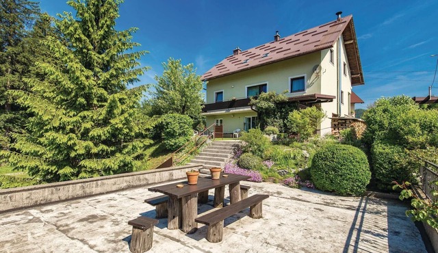 Lovely apartment in Delnice with WiFi