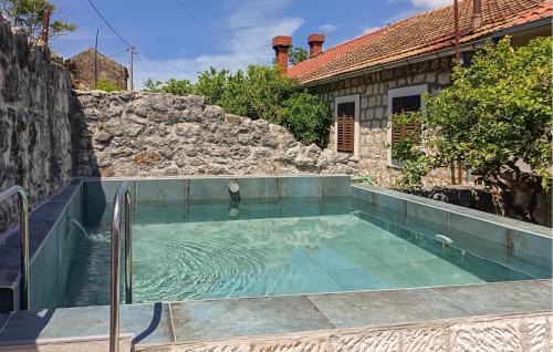 Lovely Apartment In Gruda