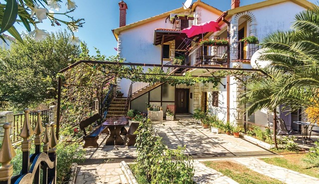 Lovely apartment in Medulin with WiFi in Medulin