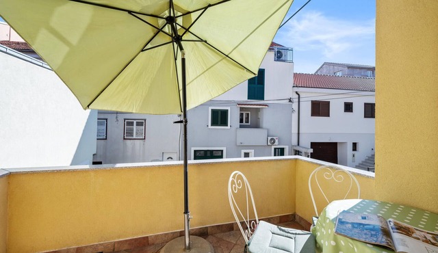 Lovely apartment in Zaton with WiFi