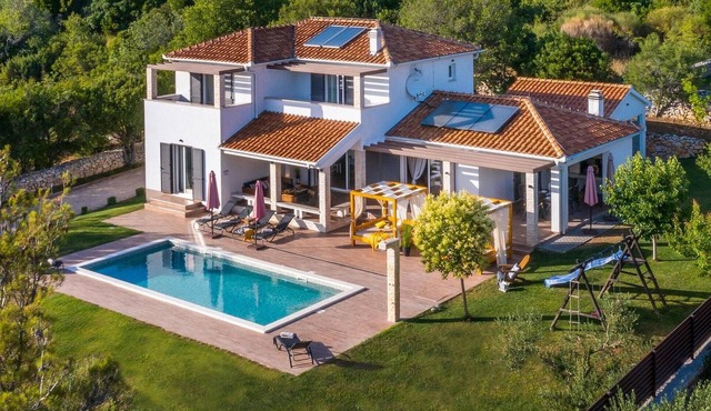 Lovely home in Dubrava kod Sibenika