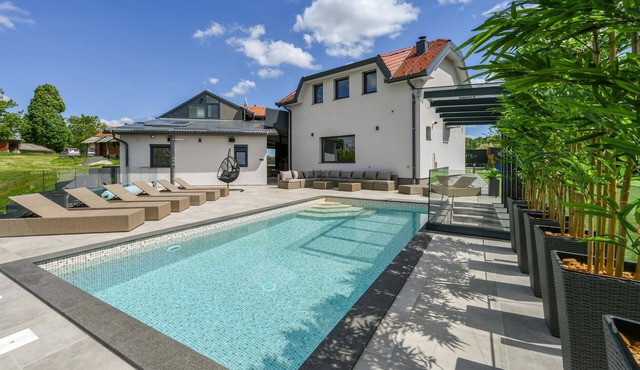 Lovely home in Vinogradi Ludbreski with sauna