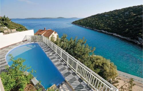 Lovely Home In Vinisce