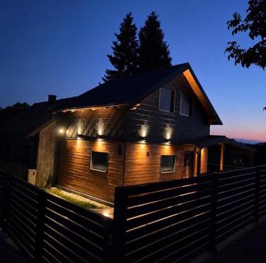 Luni Stay - Jacuzzi, Sauna & Nature Escape