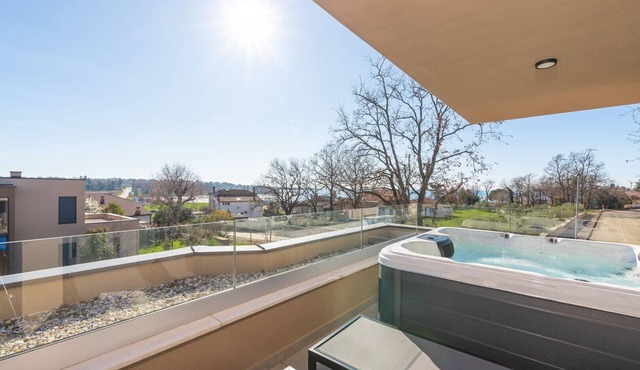 Luxurious Apartment with Jacuzzi, Sea View, and Balcony in Istria