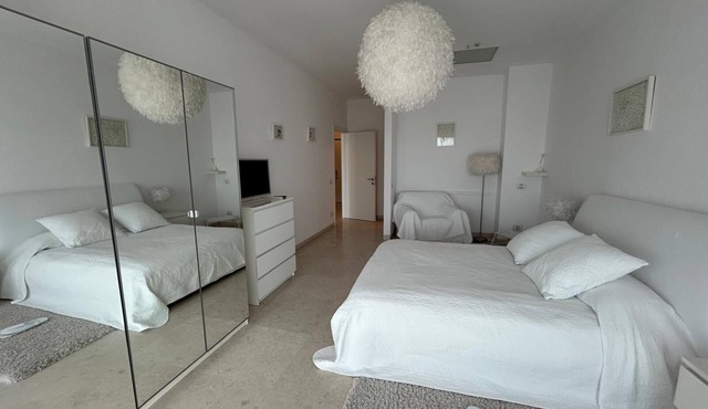 Luxurious apartment on the beach in Romania in Constanța