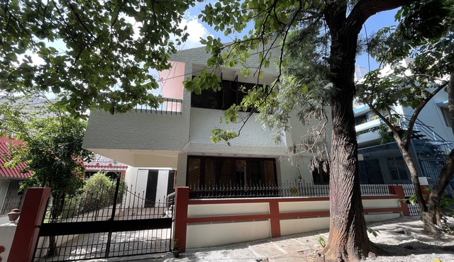 Luxurious four bedroom villa located in a central, safe, family friendly area in Bengaluru