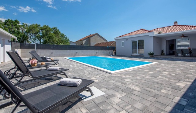 Luxurious home in Gornje Rastane