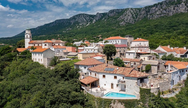 Luxurious home in Bribir with sauna