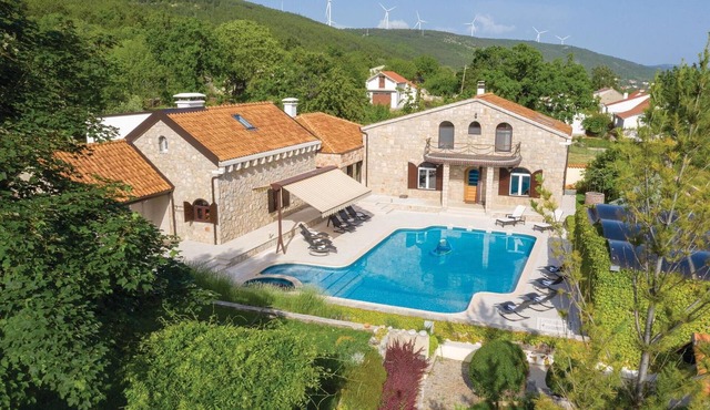 Luxurious home in Cista Velika