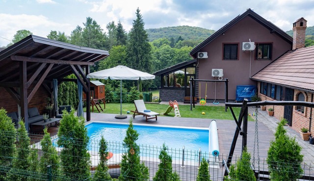 Luxurious home in Novo Zvecevo with sauna