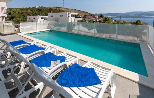 Luxurious Home In Komarna
