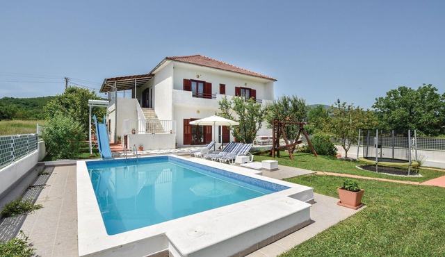 Luxurious home in Sinj