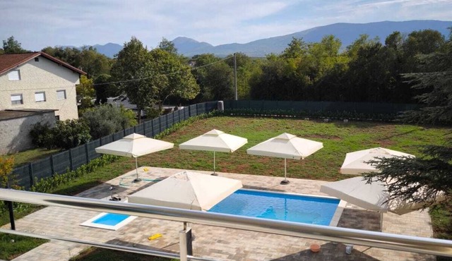 Luxury 12-Bed Villa w/AC Heated Pool & EV Charger – Near Mostar & Kravice Falls in Ljubuški