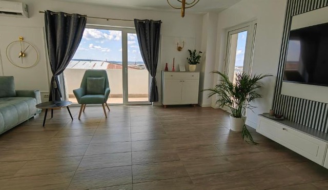 Luxury apartment Private parking self check-in51 in Craiova