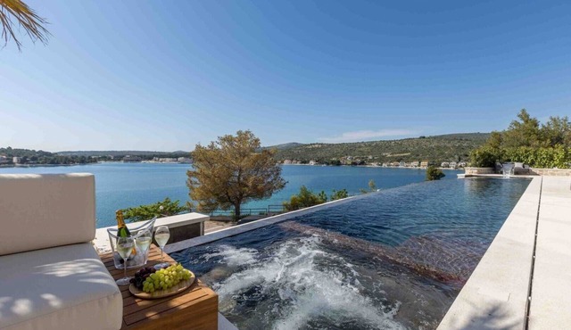 Luxury Beachfront Villa Smart Sienna Rogoznica with pool, jacuzzi, beachfront