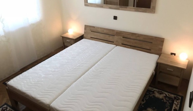 Luxury holiday room "Vali" in Villa Ivo with private bathroom Wifi / WLAN at RAB in Mundanije