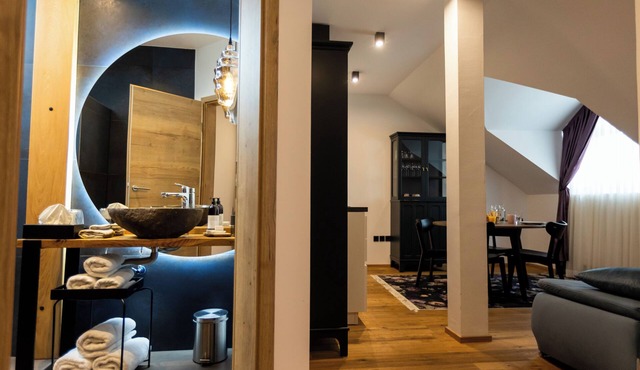 Luxury One-bedroom apartmen Kavenija w/parking in Upravna enota Maribor