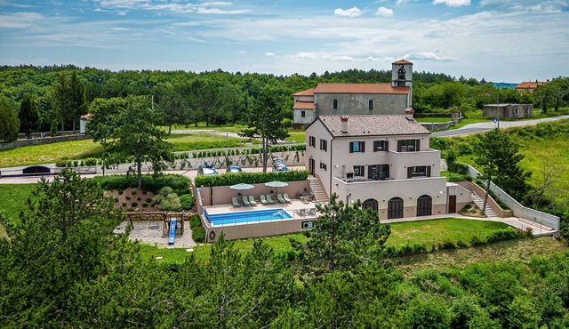 Luxury Pool Villa Gradin, Gračišče, Slovenia in Gracišce
