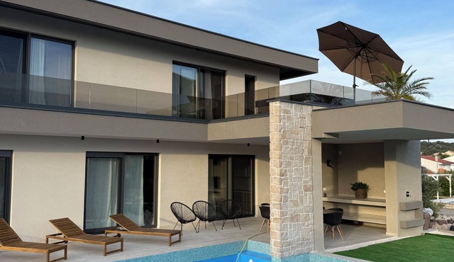 Luxury Seaview Villa Brodarica Sibenik with Pool Jacuzzi Fitness Room Billiar
