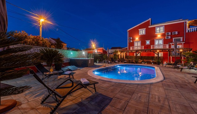 Luxury villa with a swimming pool Turanj, Biograd (K-18274)