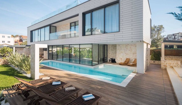 Luxury Villa Arabesca with Pool