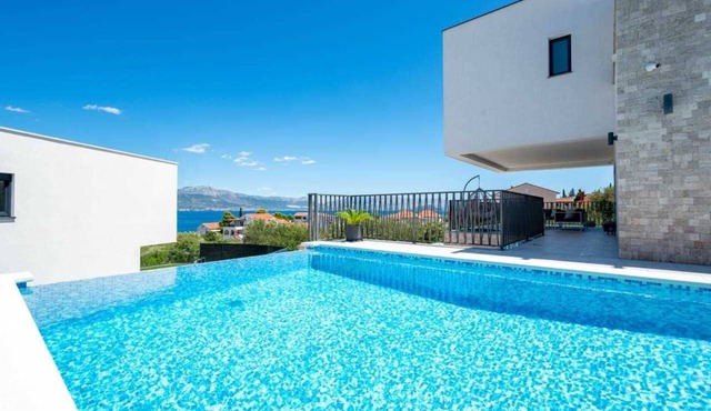 Luxury Villa Cor Mare with Pool