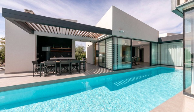 Luxury Villa Interstellar with Pool