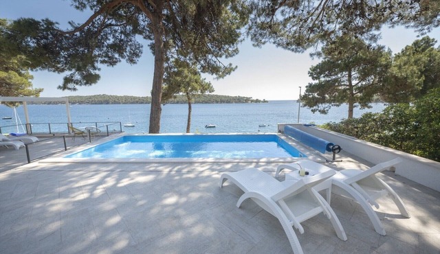 Luxury villa Kallithea with heated pool, gym, jacuzzi and sea view - Mali Losinj