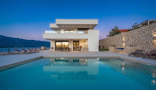 Luxury villa near Zadar with a stunning sea view