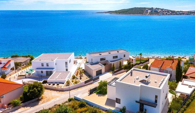Luxury Villa Tempera with Pool