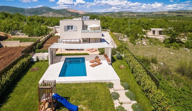 Luxury villa Wisdom near Split, private pool