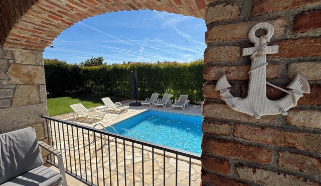 Luxury villa with a private pool in Butkovići