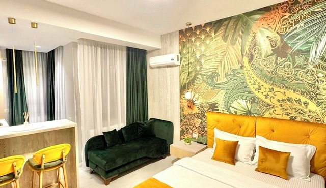 Madina Studio Apartment one minute from Mamaia Nord beach in Mamaia-Sat