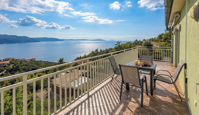 Magda 1 Apt with Panoramic Sea View, Plomin, Croatia in Plomin